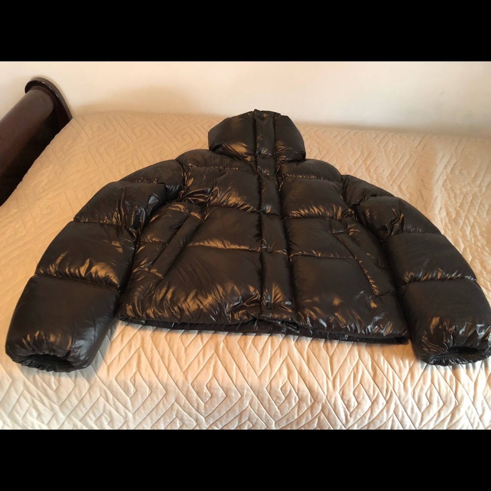Aritzia  Mega Puff  Black Puffer Jacket